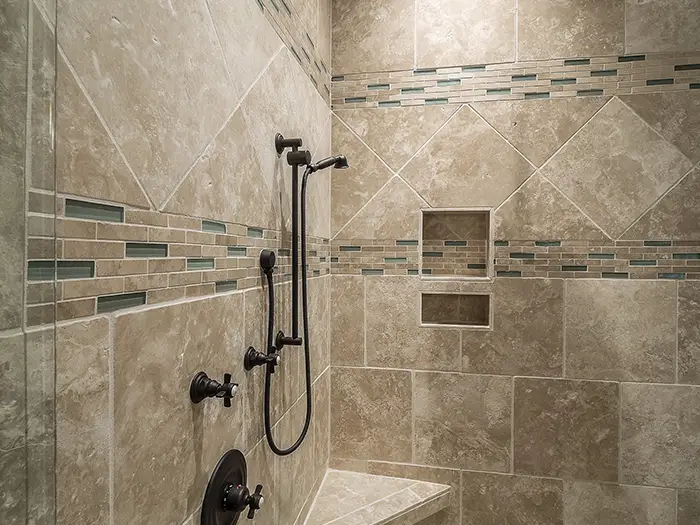 Trends 2024 | Geometrische Formen für moderne Eleganz im Bad