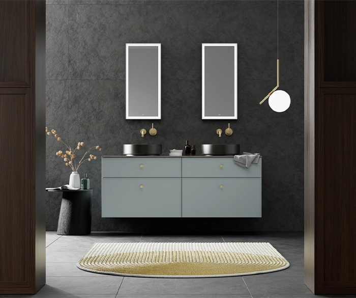 moderne, minimalistische Waschbecken unter Spiegeln mit LED-Beleuchtung