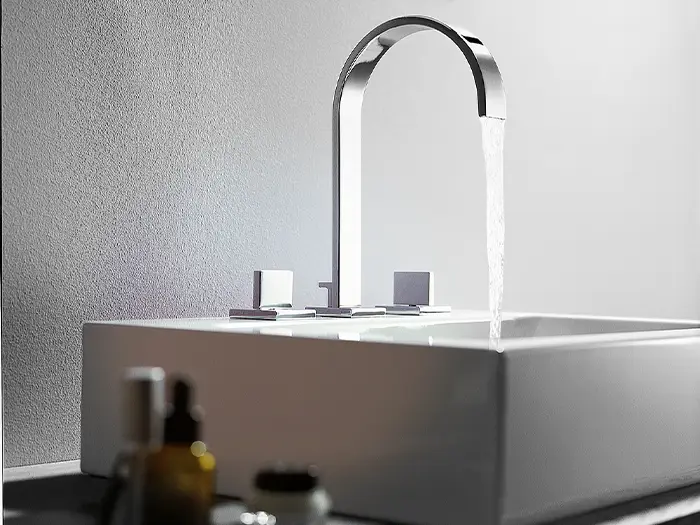 moderne Premium-Armatur von Dornbracht mit der Rieger – Ihre Bäderschmiede